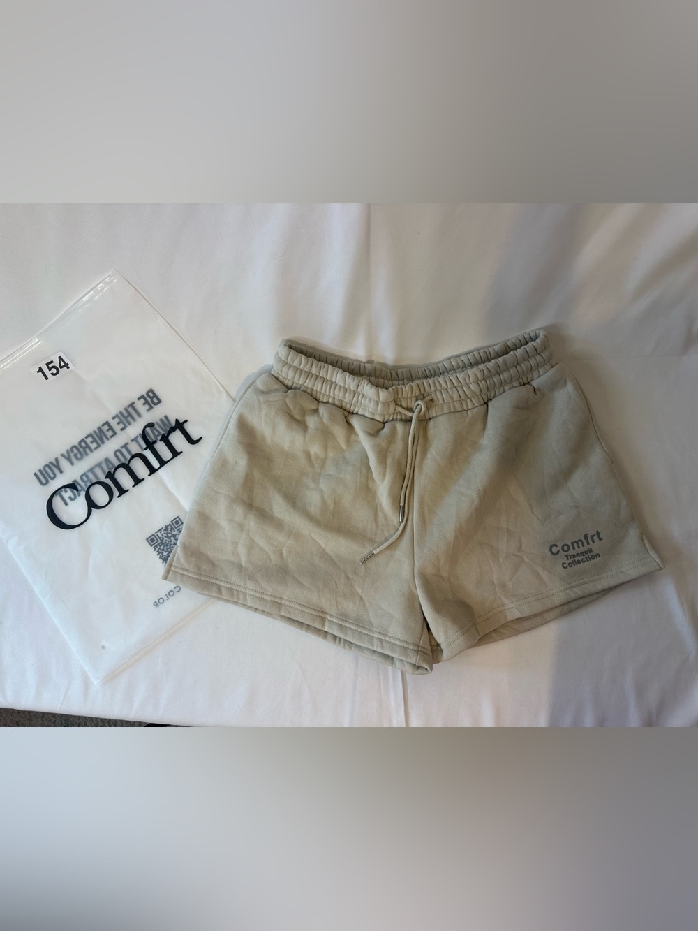 Comfrt Tranquil Collection Adult Unisex Size Large brand New Color Bone